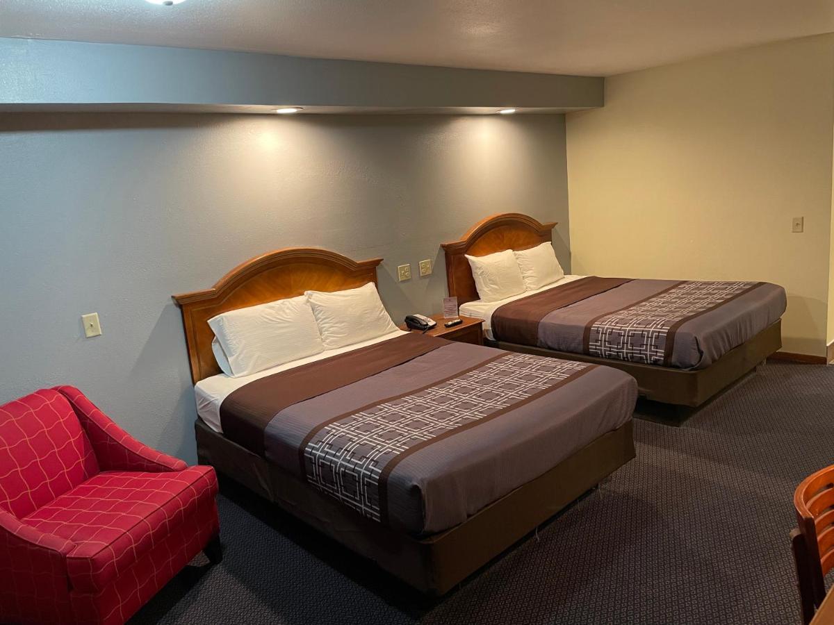 Campus Motel 3*